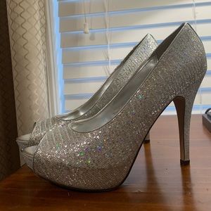 Worthington Silver/Glitter Platform Heels